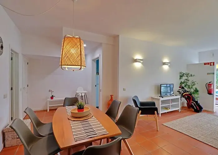 Marina Family Duplex With Pool