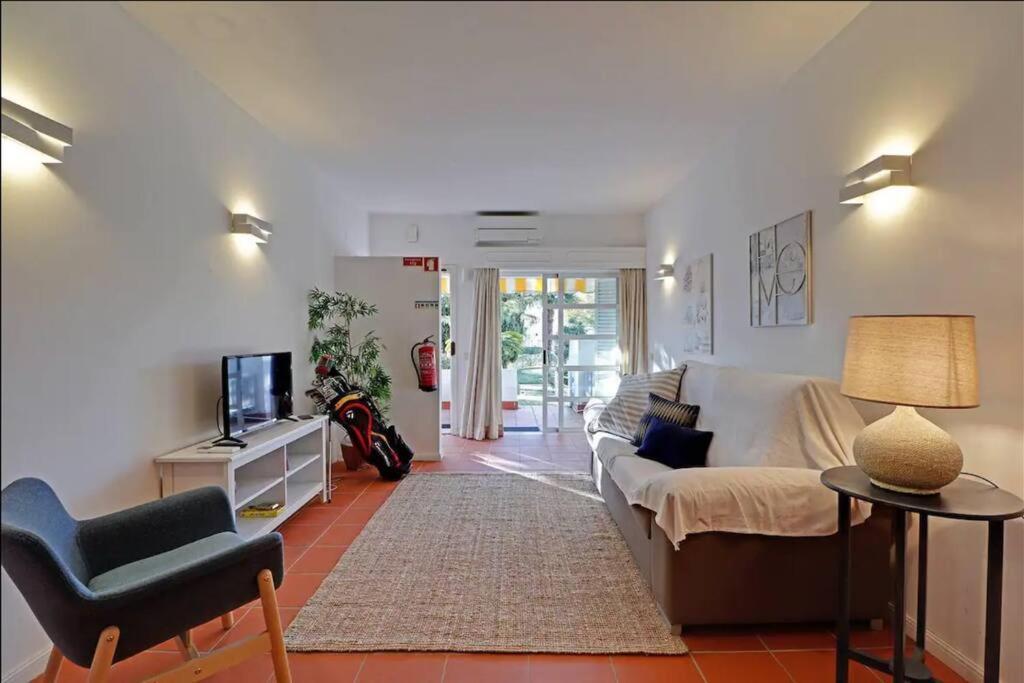 Marina Family Duplex With Pool *