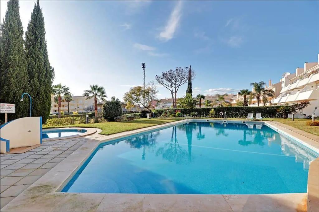 Marina Family Duplex With Pool * Quarteira