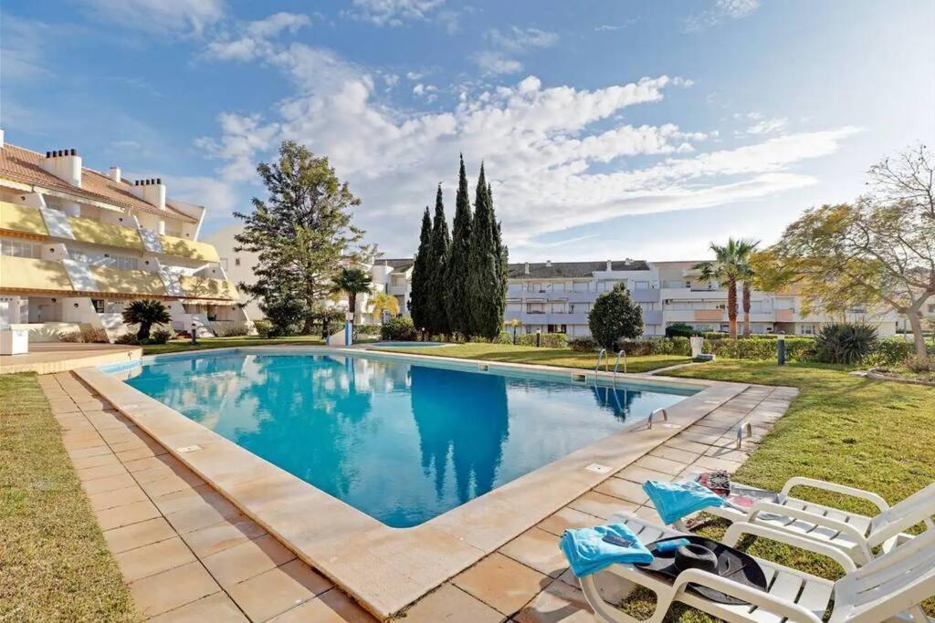 Marina Family Duplex With Pool Quarteira